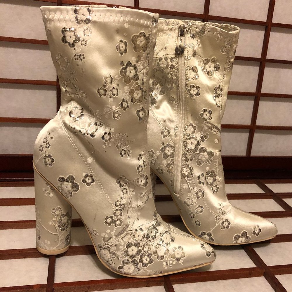 FINAL! SATINY SILVER ROUNDED HEEL MID CALF BOOTS